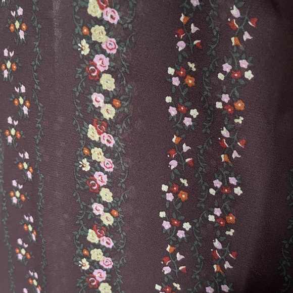 Living Doll Purple Floral flowy tank top - Picture 6 of 9